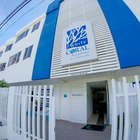 White Coral Apartasuites San Andrés Exterior photo