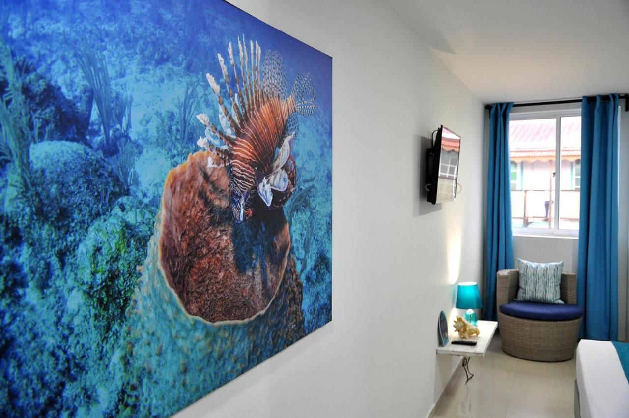 White Coral Apartasuites San Andrés Exterior photo